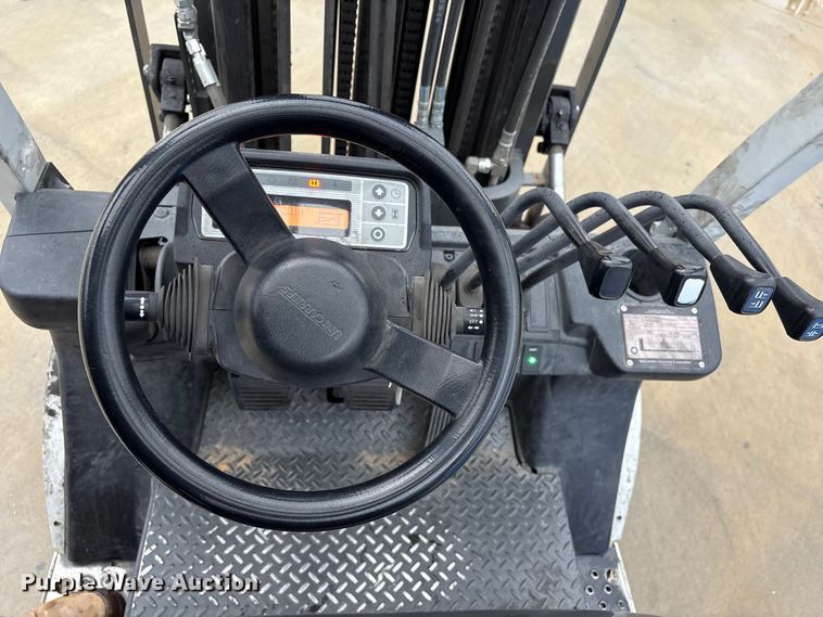 image for item EA7040 2017 UniCarriers PF50 forklift