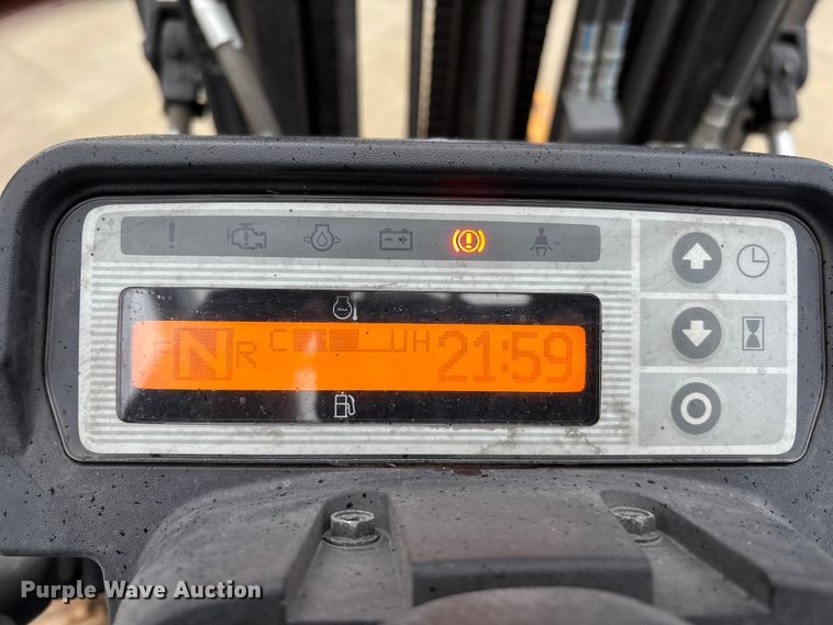 image for item EA7040 2017 UniCarriers PF50 forklift