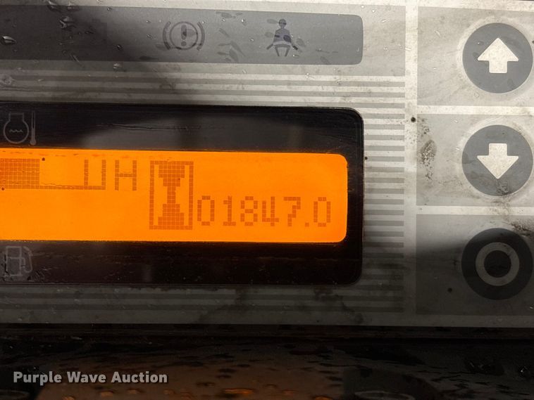 image for item EA7040 2017 UniCarriers PF50 forklift