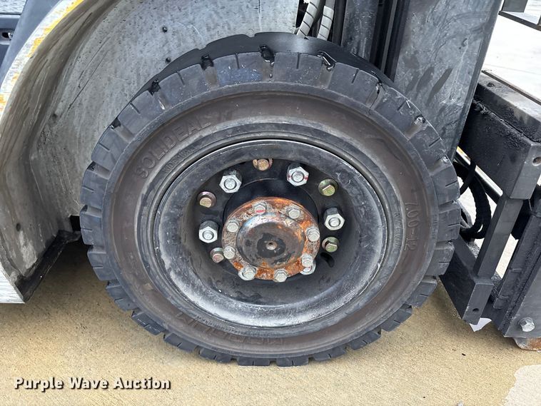 image for item EA7040 2017 UniCarriers PF50 forklift