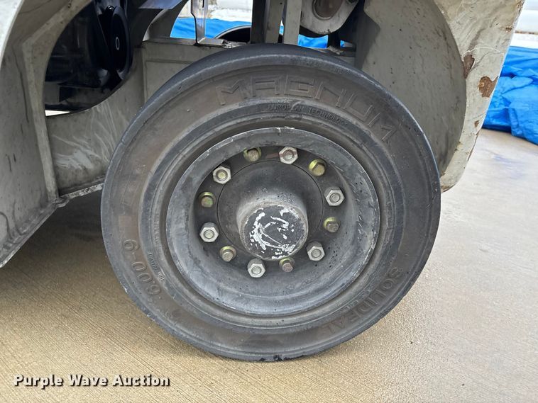 image for item EA7040 2017 UniCarriers PF50 forklift