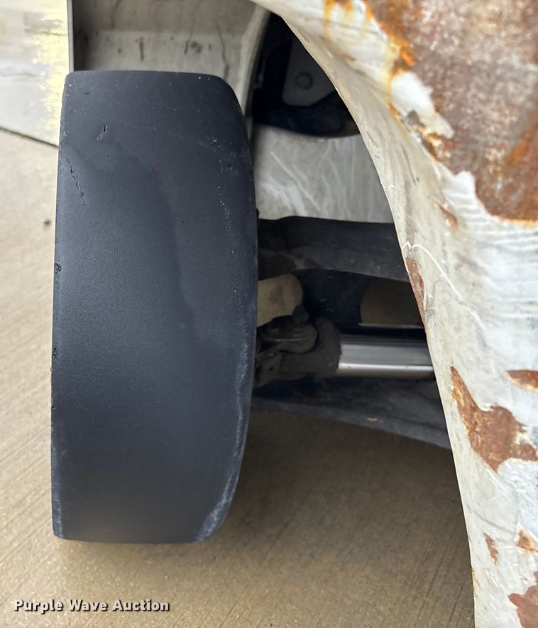 image for item EA7040 2017 UniCarriers PF50 forklift