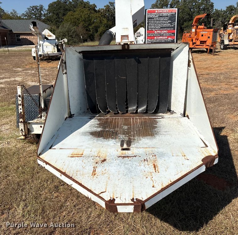 image for item EA7593 2009 Altec Altec wood chipper