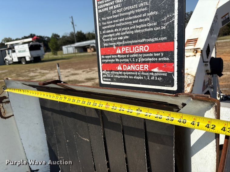 image for item EA7593 2009 Altec Altec wood chipper