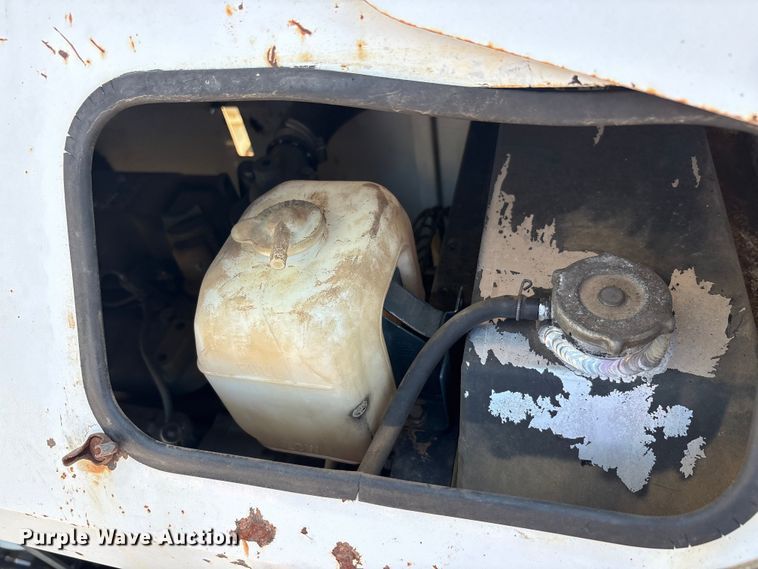 image for item EA7593 2009 Altec Altec wood chipper