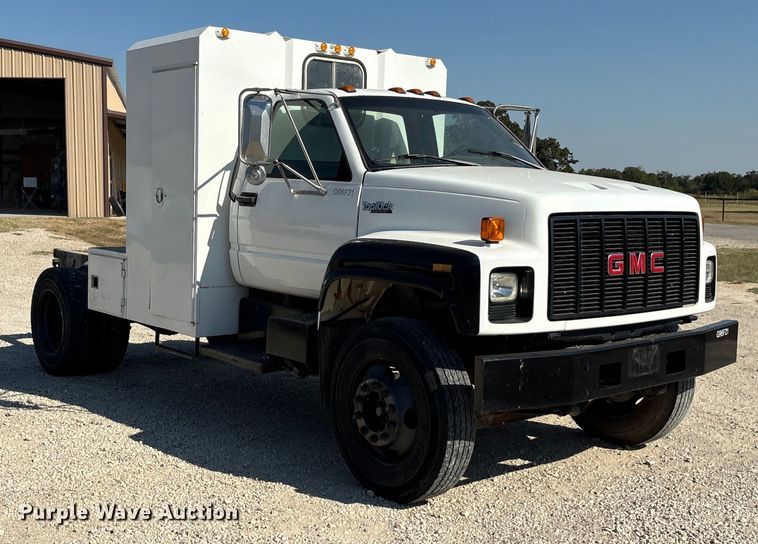 image for item EA7594 1996 GMC C6 truck cab and chassis