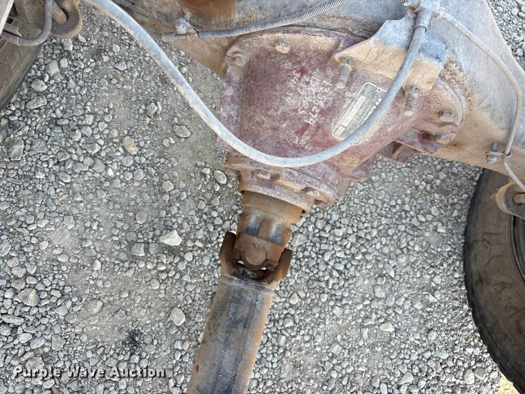 image for item EA7594 1996 GMC C6 truck cab and chassis