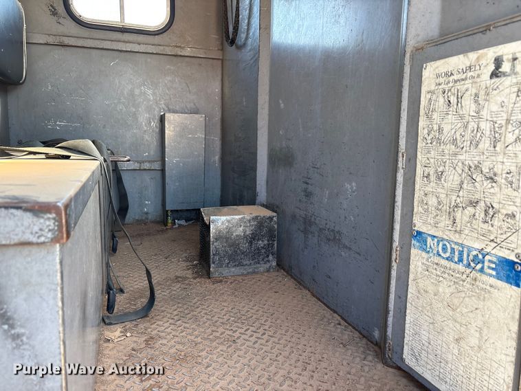 image for item EA7594 1996 GMC C6 truck cab and chassis