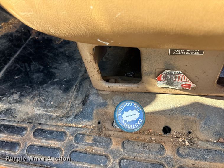 image for item EA7594 1996 GMC C6 truck cab and chassis