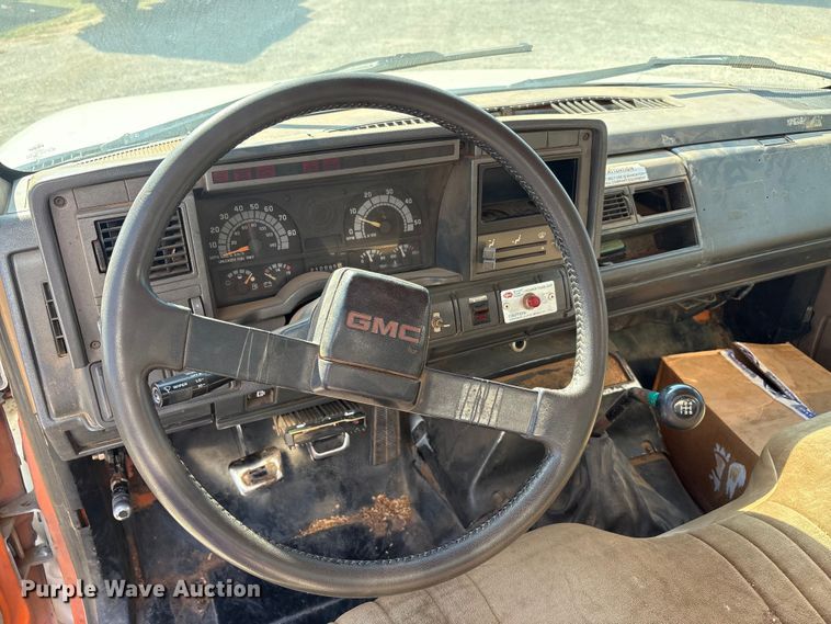 image for item EA7594 1996 GMC C6 truck cab and chassis