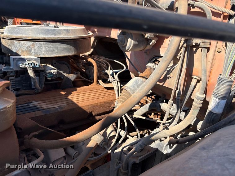 image for item EA7594 1996 GMC C6 truck cab and chassis