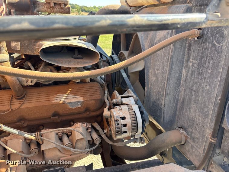 image for item EA7594 1996 GMC C6 truck cab and chassis