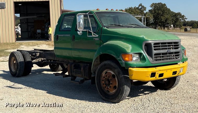 CAMIóN CHASIS 2002 FORD F650