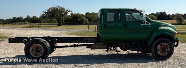 CAMIóN CHASIS 2002 FORD F650