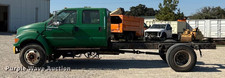 image for item EA7595 2002 Ford F650 Crew Cab truck cab and chassis