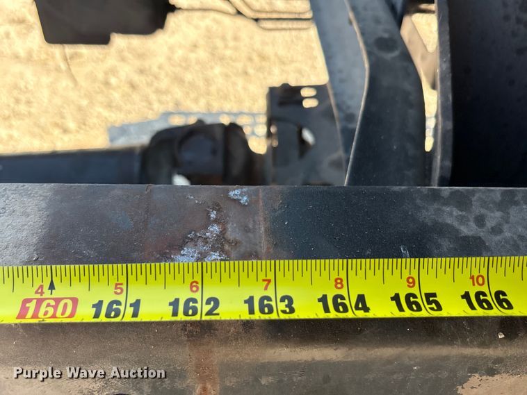 image for item EA7595 2002 Ford F650 Crew Cab truck cab and chassis