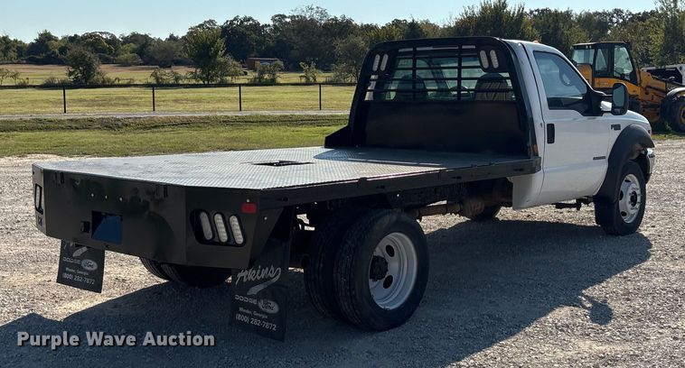 image for item EA7596 1999 Ford F450 flatbed truck