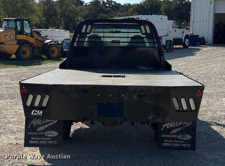image for item EA7596 1999 Ford F450 flatbed truck