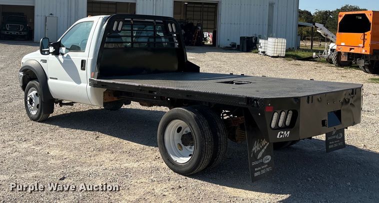 image for item EA7596 1999 Ford F450 flatbed truck