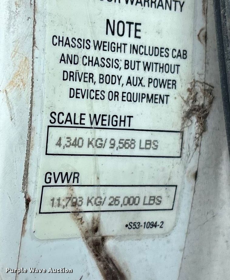 image for item EA7598 2007 Peterbuilt 200 truck cab and chassis