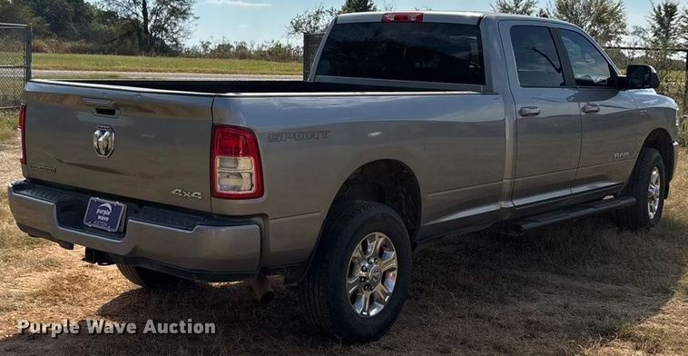 image for item EA7602 2019 RAM 2500 Crew Cab pickup truck