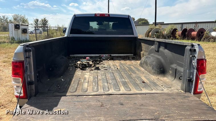 image for item EA7602 2019 RAM 2500 Crew Cab pickup truck