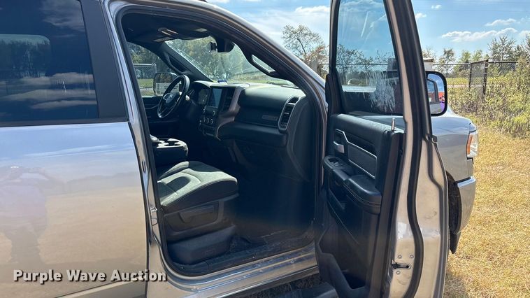 image for item EA7602 2019 RAM 2500 Crew Cab pickup truck