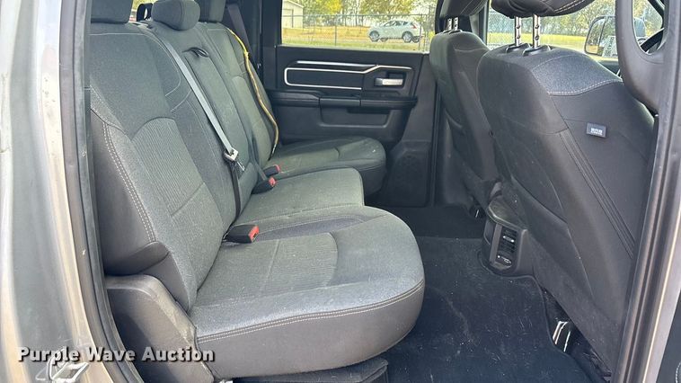 image for item EA7602 2019 RAM 2500 Crew Cab pickup truck