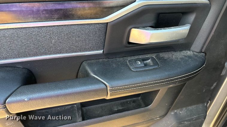 image for item EA7602 2019 RAM 2500 Crew Cab pickup truck