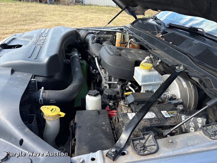 image for item EA7602 2019 RAM 2500 Crew Cab pickup truck