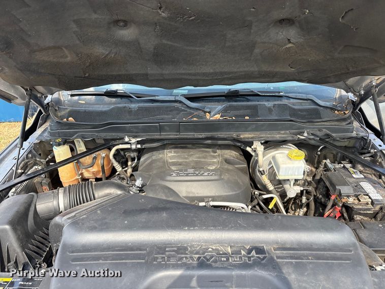 image for item EA7602 2019 RAM 2500 Crew Cab pickup truck