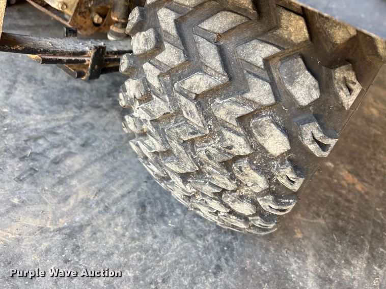 image for item EA7607 2008 Club car golf cart