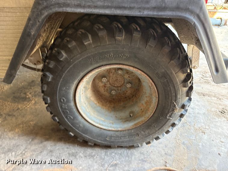 image for item EA7607 2008 Club car golf cart