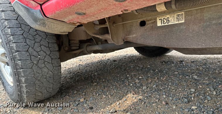 image for item EB2869 2019 Chevrolet Silverado 2500HD Double Cab pickup truck