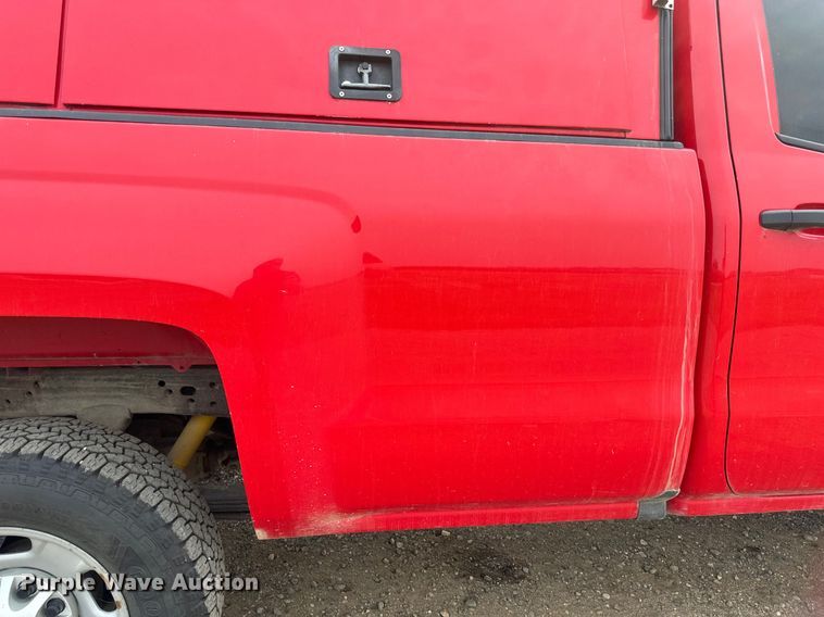 image for item EB2869 2019 Chevrolet Silverado 2500HD Double Cab pickup truck