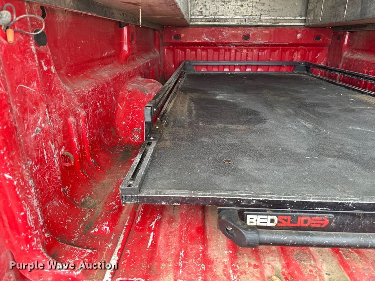 image for item EB2869 2019 Chevrolet Silverado 2500HD Double Cab pickup truck