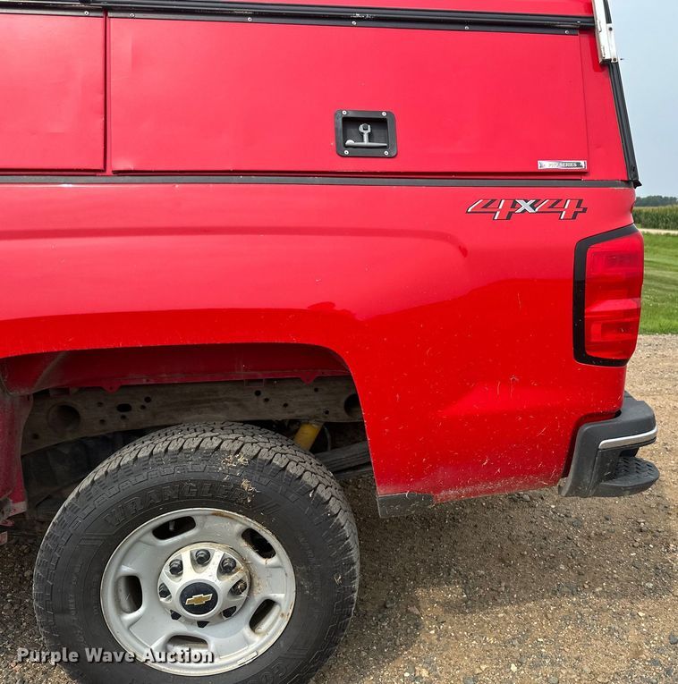 image for item EB2869 2019 Chevrolet Silverado 2500HD Double Cab pickup truck