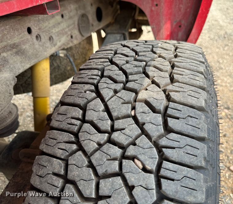 image for item EB2869 2019 Chevrolet Silverado 2500HD Double Cab pickup truck