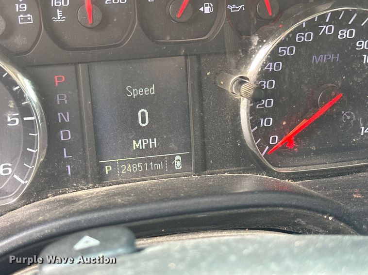 image for item EB2869 2019 Chevrolet Silverado 2500HD Double Cab pickup truck