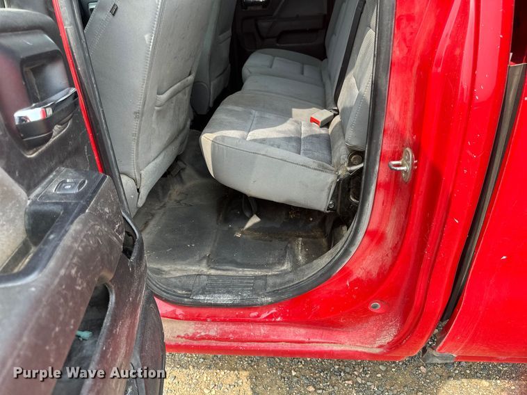 image for item EB2869 2019 Chevrolet Silverado 2500HD Double Cab pickup truck