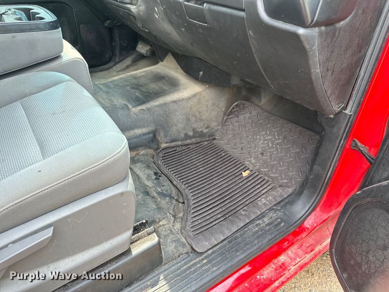 image for item EB2869 2019 Chevrolet Silverado 2500HD Double Cab pickup truck