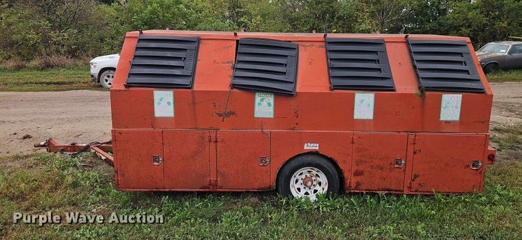 image for item EB8367 Recycle trailer