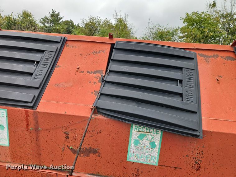 image for item EB8367 Recycle trailer