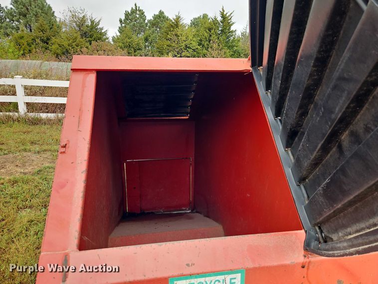 image for item EB8367 Recycle trailer