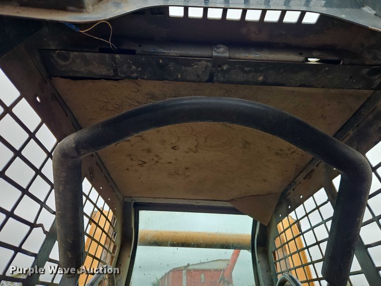 image for item EB8369 2002 Case 75XT skid steer loader