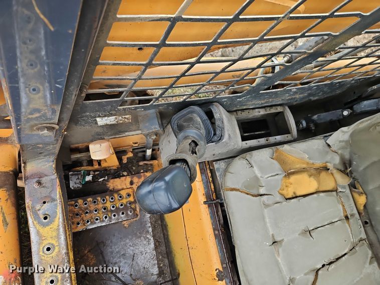 image for item EB8369 2002 Case 75XT skid steer loader