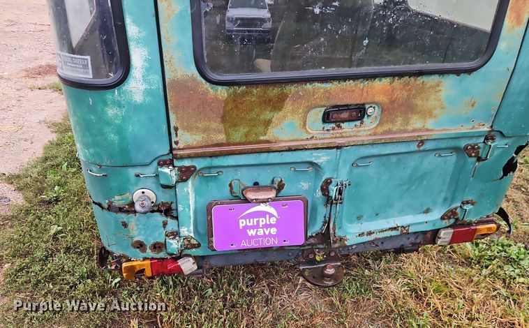 image for item EB8372 1974 Toyota  FJ 40 Land Cruiser SUV