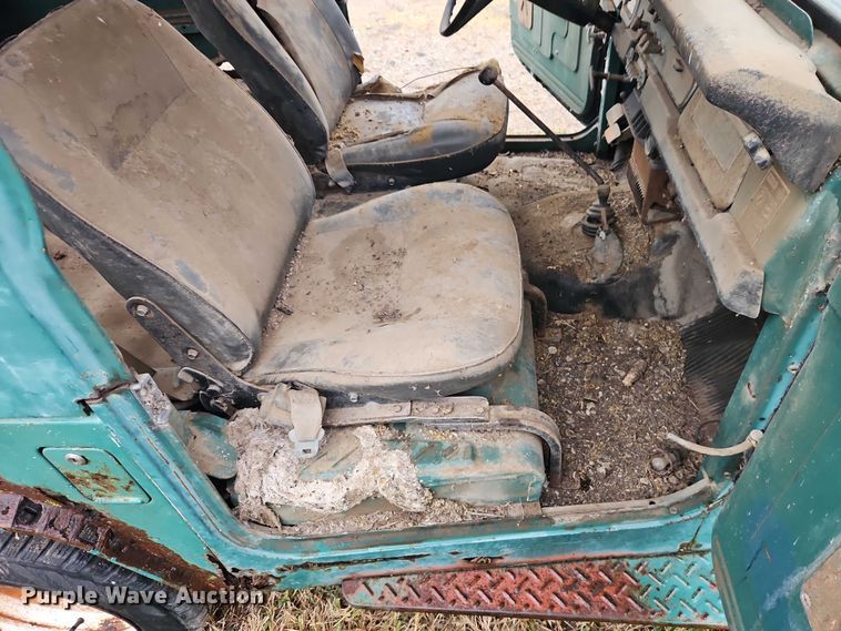 image for item EB8372 1974 Toyota  FJ 40 Land Cruiser SUV