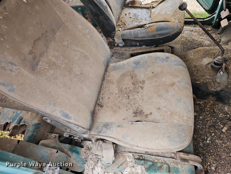 image for item EB8372 1974 Toyota  FJ 40 Land Cruiser SUV