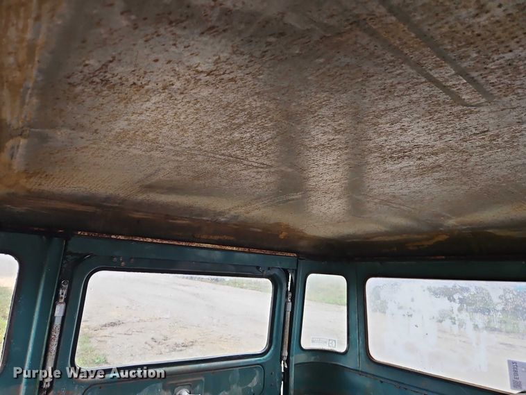 image for item EB8372 1974 Toyota  FJ 40 Land Cruiser SUV